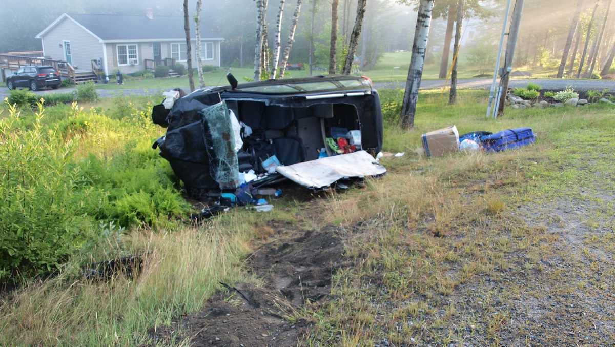 2 killed in serious crash in Grafton County