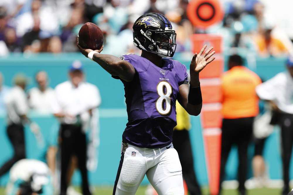 Jackson’s 5 TD Passes Help Ravens Drub Dolphins 59-10