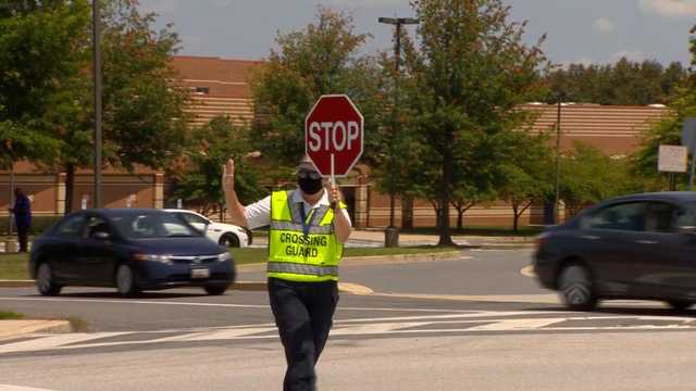 Police want to hire more crossing guards amid shortage - Vimarsana News