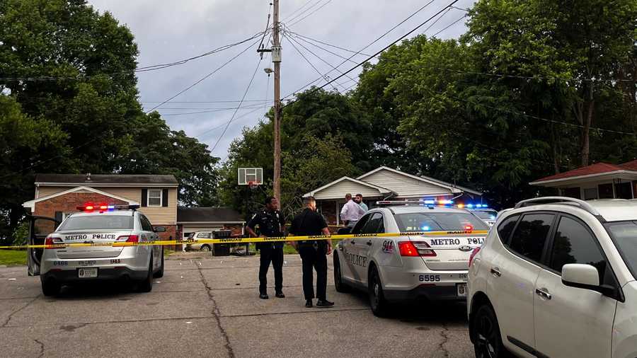 LMPD: 18-year-old boy taken to hospital after shooting in Iroquois Park neighborhood
