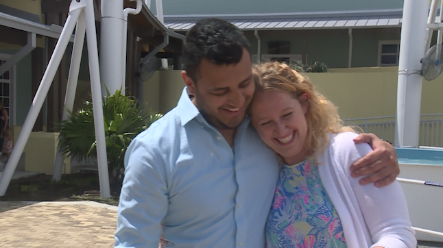 Florida couple wins free sustainable wedding at Loggerhead Marinelife Center - Vimarsana News