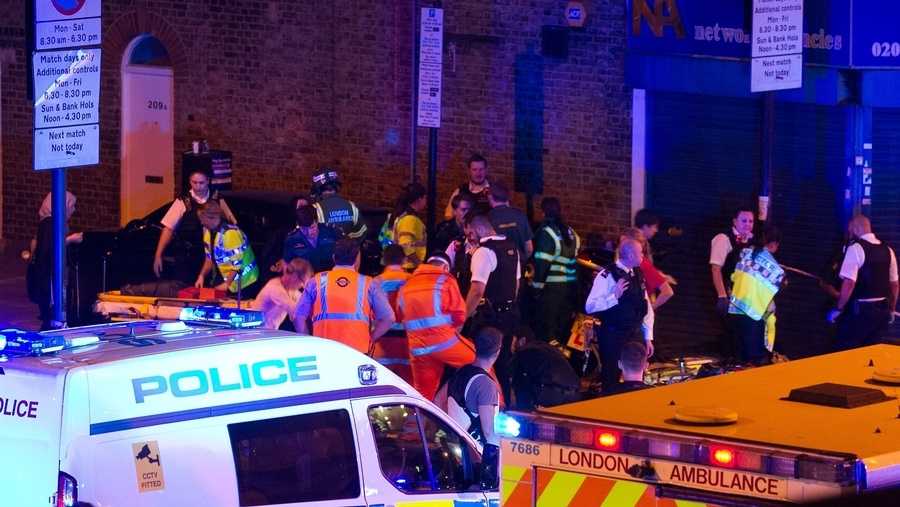 PHOTOS: London Vehicle Crashes Into Pedestrians By Mosque