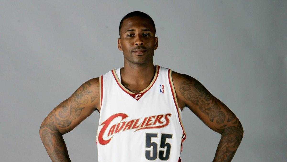 Ex-wife of former NBA player Lorenzen Wright pleads guilty to