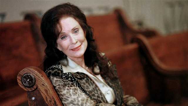 Loretta Lynn, coal miner's daughter and country queen, dies at 90 - Vimarsana News
