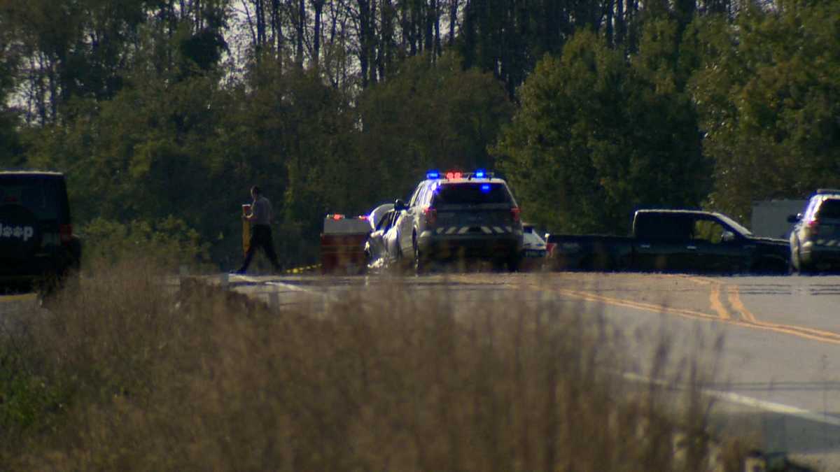 Man killed in Fayette County crash