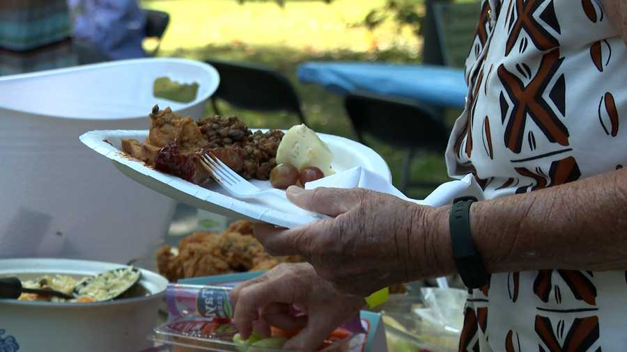 Louisville's largest potluck returns to Iroquois Park