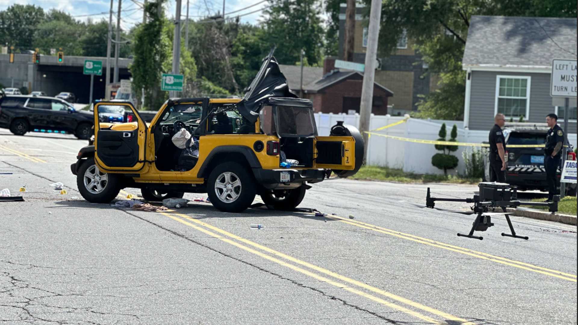 Jeep strikes pedestrian, pole in Lowell before rolling over - Vimarsana News