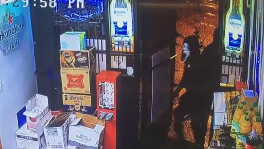 Armed man wears 'Scream' mask during liquor store robbery, police say
