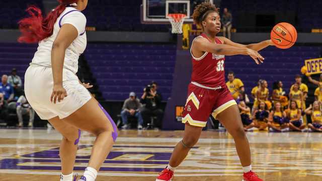 NO. 24 LOYOLA WINS THIRD STRAIGHT - Vimarsana News