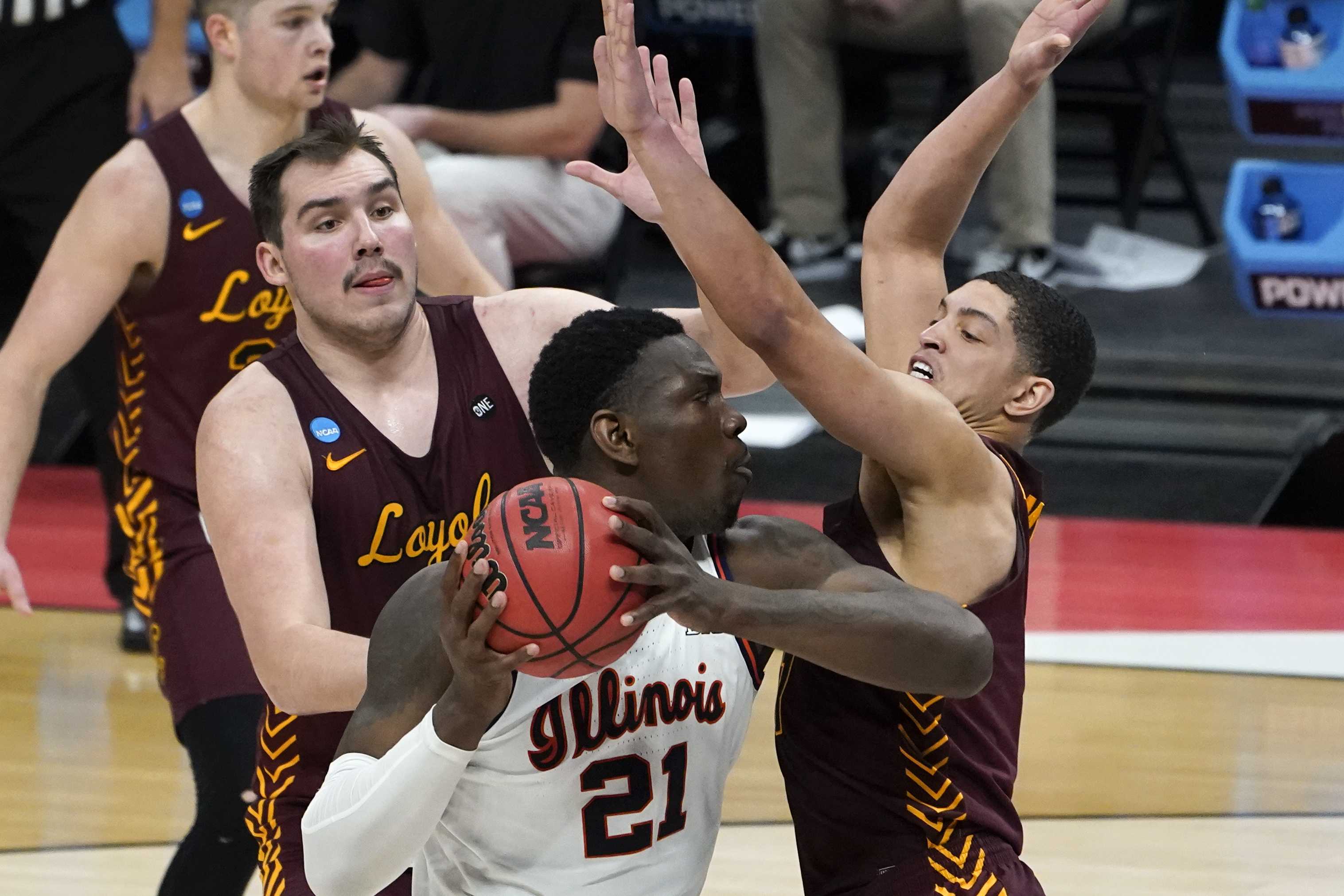 Sunday Highlights: Loyola Chicago Stuns Top-seeded Illinois