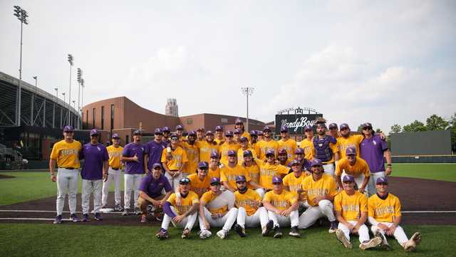 LSU completes sweep of Vanderbilt with 21-10 victory - Vimarsana News
