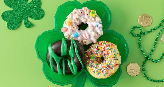 &#xFEFF;Lucky&#x20;Duck&#x20;Assortment&#x20;from&#x20;Duck&#x20;Donuts