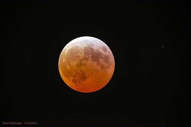 Scott Dearinger shared this photo of the March 14, 2025, lunar eclipse.