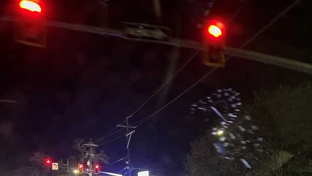 New Orleans police investigate a shooting in uptown New Orleans - Vimarsana News