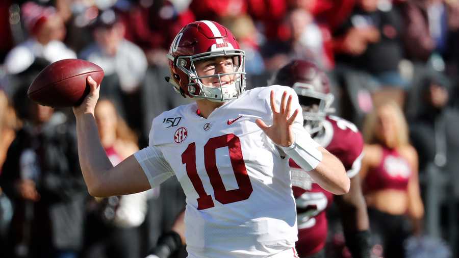 Mac Jones is set up for a 'Joe Burrow like year' at Alabama this season