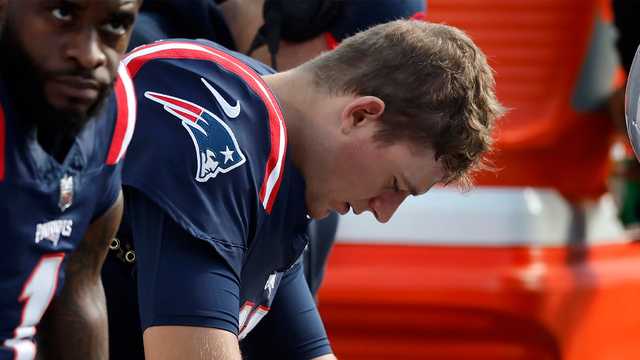 Patriots pull QB Mac Jones after 2 turnovers lead directly to