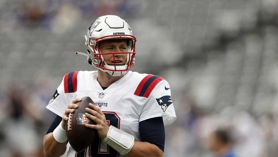 Sports commentator Bob Socci dissects New England Patriots, QB Mac