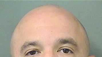 Florida man arrested after cocaine found in bag at city hall