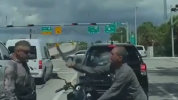 VIDEO: Florida man swings machete during road rage incident