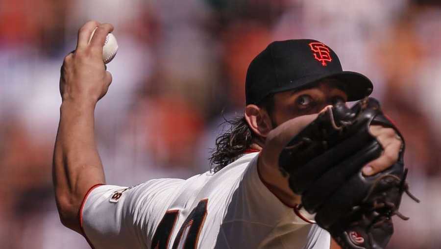 Giants' Madison Bumgarner injured in dirt bike accident