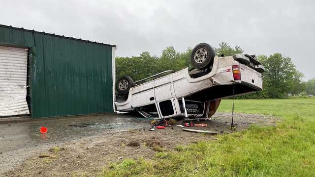 Maine man dies in rollover crash in Madison after hitting a building - Vimarsana News
