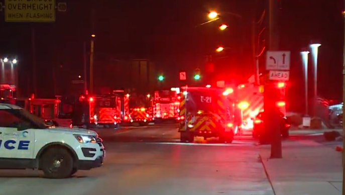 Crews extinguish fire at Madisonville auto repair business