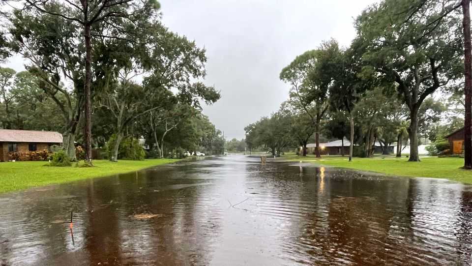 Milton outer bands causing downpours, flooding in Central Florida