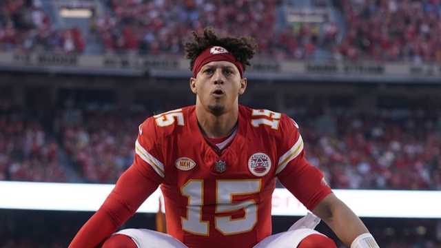 Kansas City Chiefs and Patrick Mahomes agree to contract overhaul - Vimarsana News