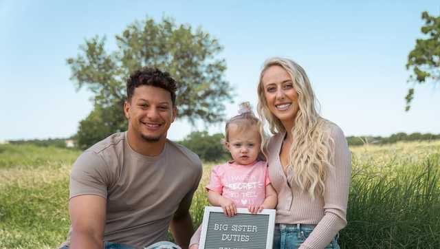 IN PHOTOS: Patrick Mahomes, wife Brittany, and kids get ready for