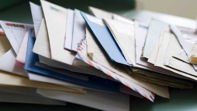 Docs: Postal burglars threatened to kill carrier during armed robbery - Vimarsana News