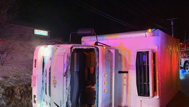 Dunkin' Donuts driver from NH hospitalized following rollover in Maine - Vimarsana News