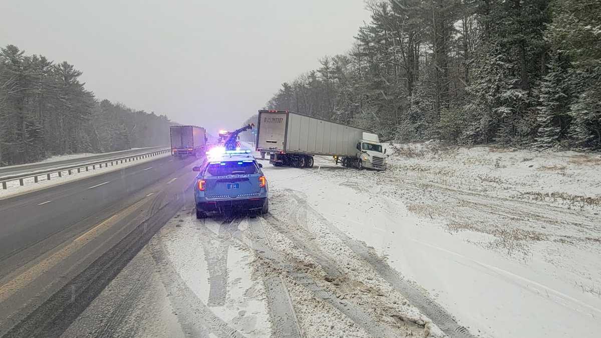 Nearly 3 dozen crashes reported on Maine Turnpike/I-95 during snowstorm