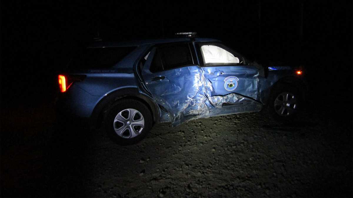 Maine man dead after crashing van into state trooper's cruiser