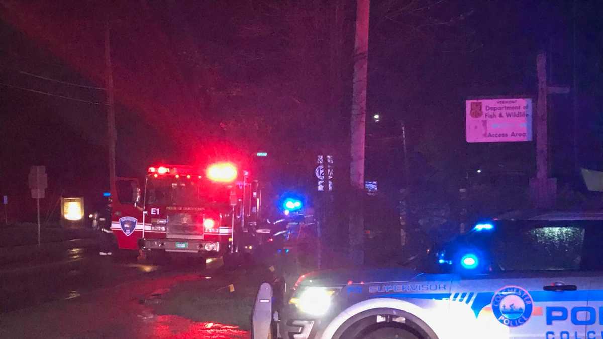 PHOTOS Police post pictures of Malletts Bay boat fire to Facebook