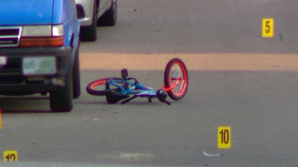 Police: 2 children injured after being hit by car in Manchester