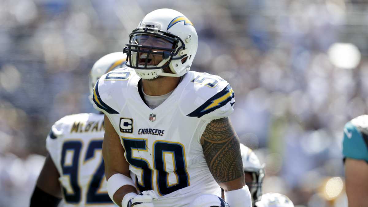 Manti Te'o signs with Chargers