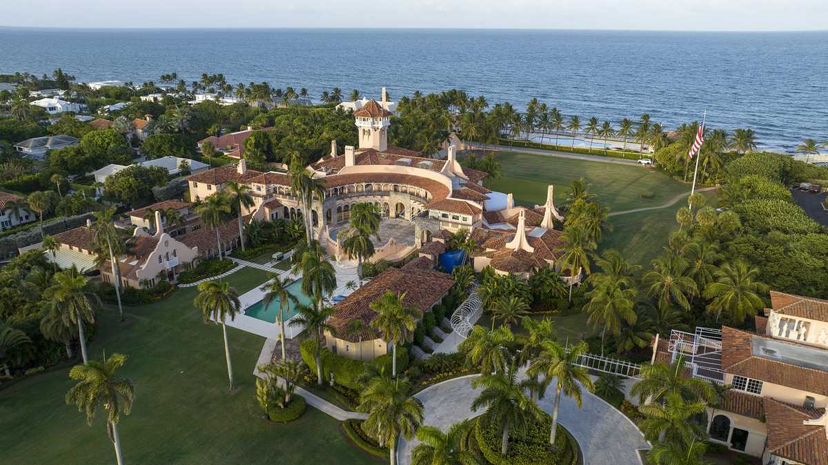 Fbi Seized Top Secret Documents From Trumps Mar A Lago Home