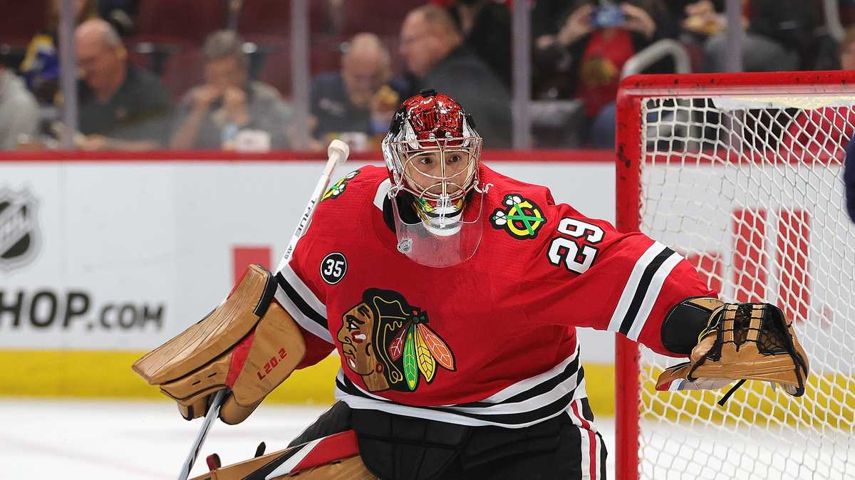 NHL - First look at Marc-Andre Fleury in his new Chicago