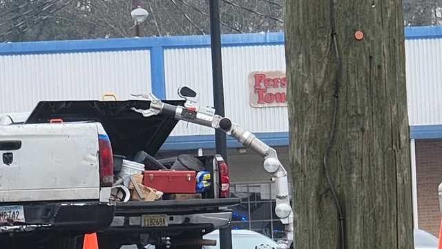 Lincoln man charged in pipe bomb scare at Georgia shopping center - Vimarsana News
