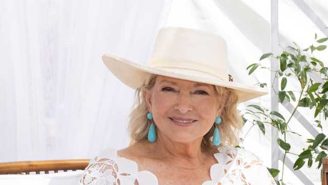 Martha Stewart to call 'Riders up!' at this year's Kentucky Derby - Vimarsana News