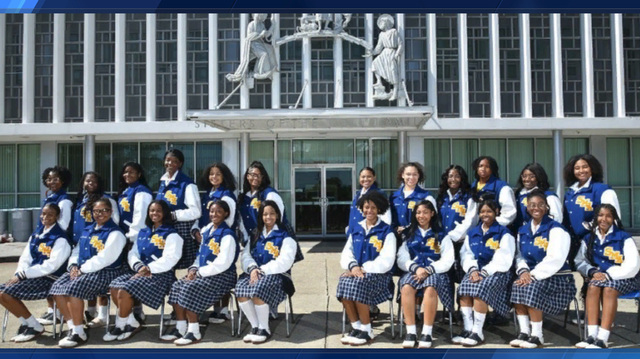 Entire graduating class at Louisiana school accepted to college - Vimarsana News