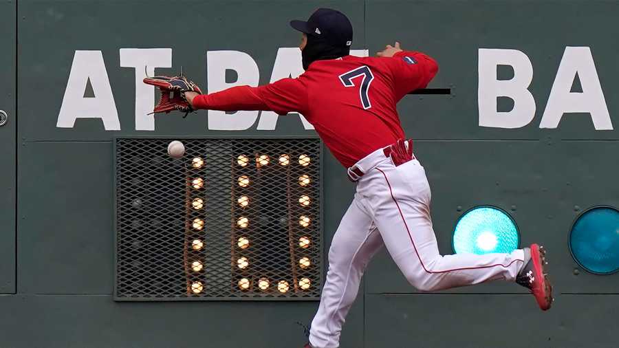 Red Sox swept by Pirates in disappointing end to opening homestand