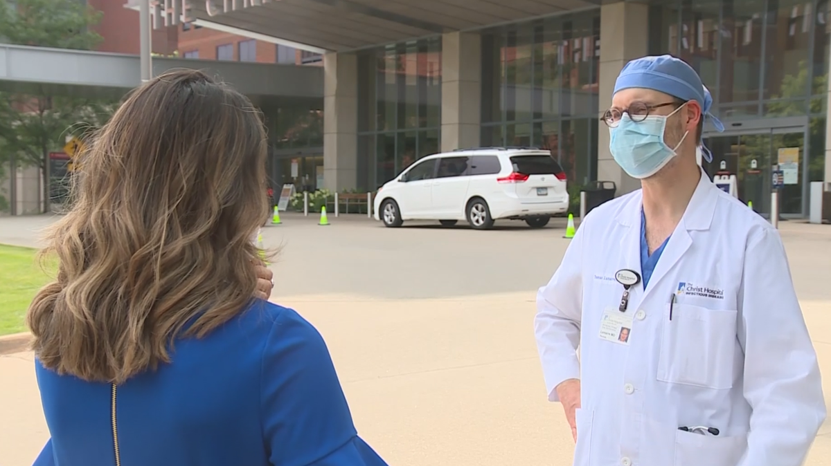 Wearing masks in extreme heat Doctor explains best options for summertime months