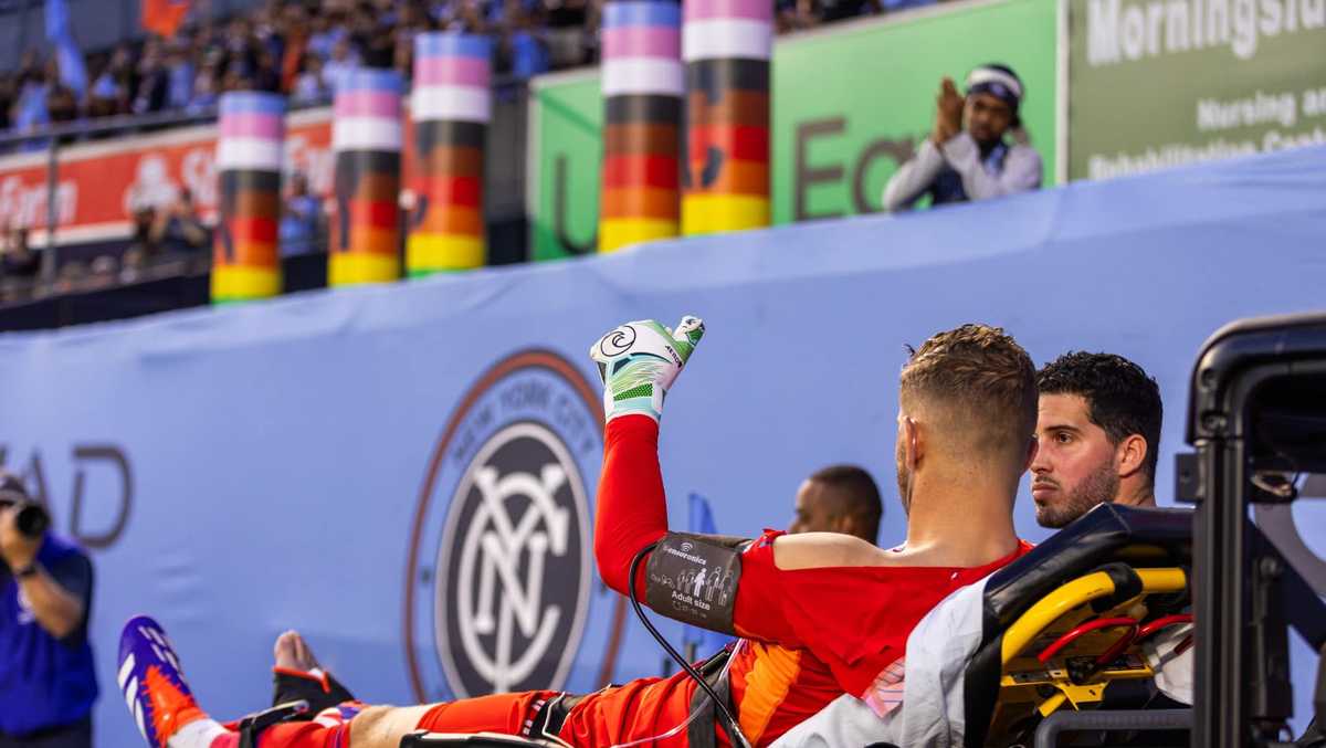 Orlando Goalkeeper Mason Stajduhar Sent To Hospital Following Injury