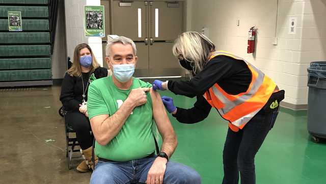 More than 1,000 Mason teachers, staff members receive COVID-19 vaccine - Vimarsana News