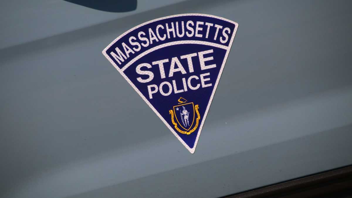 27-year-old woman killed in crash on Mass Pike in Charlton