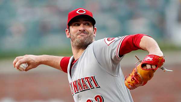 Matt Harvey pitches Cincinnati Reds to a 5-3 win over Atlanta Braves