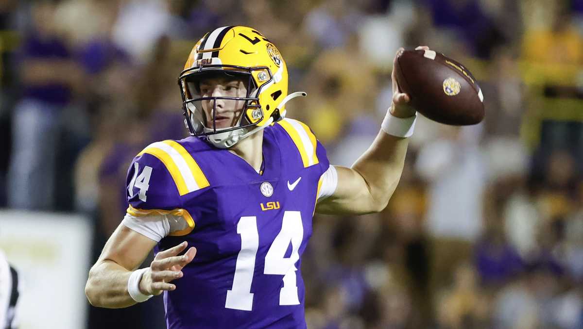 LSU QB Max Johnson says he's entering NCAA's transfer portal