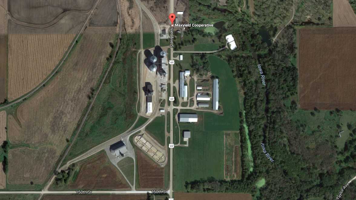 Iowa man found dead in trailer loaded with grain