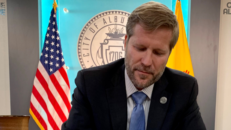 Mayor Keller signing bill to address vacancy issue - KOAT